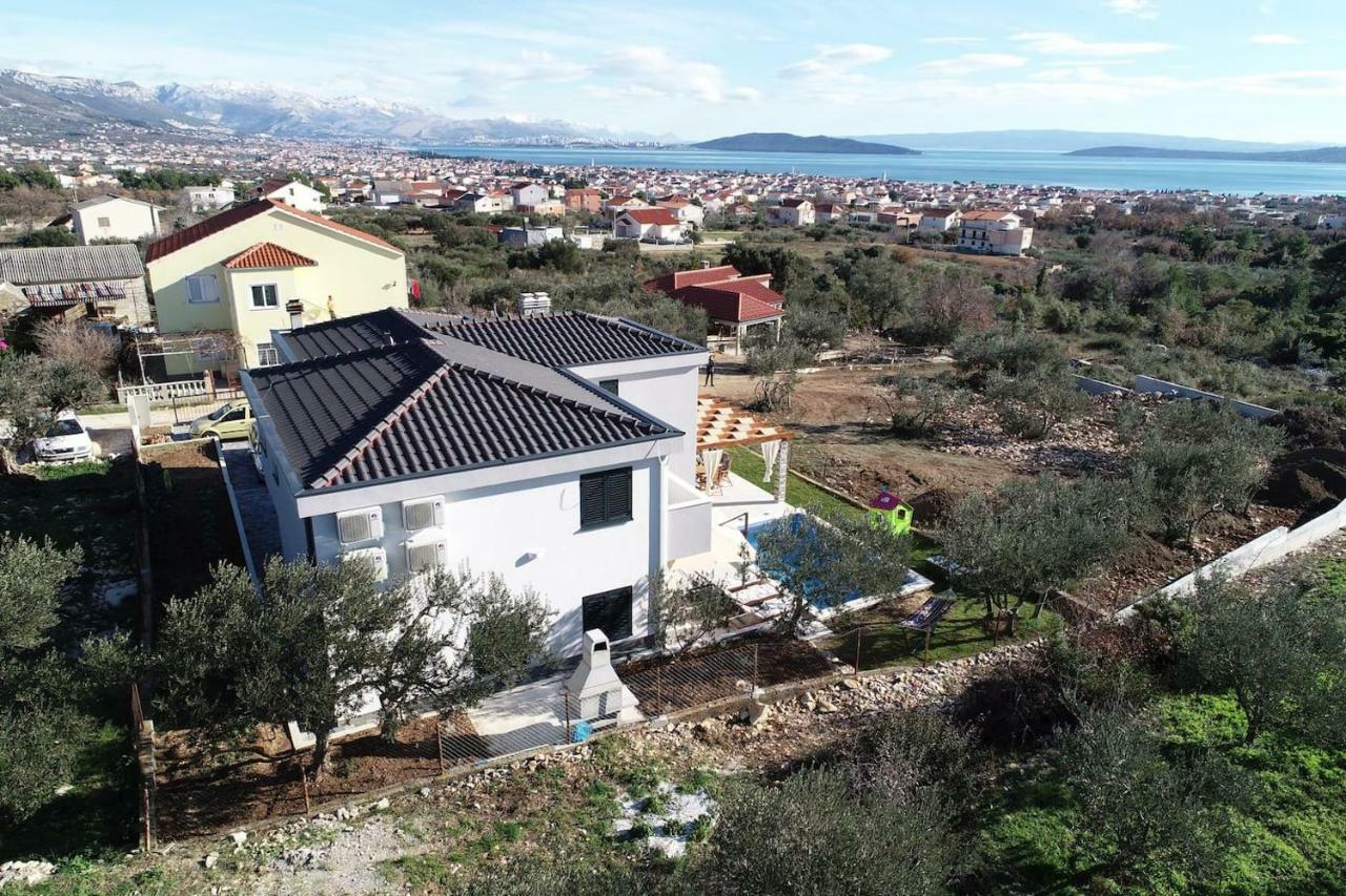 The Globetrotter'S Residence Kastel Novi Luaran gambar