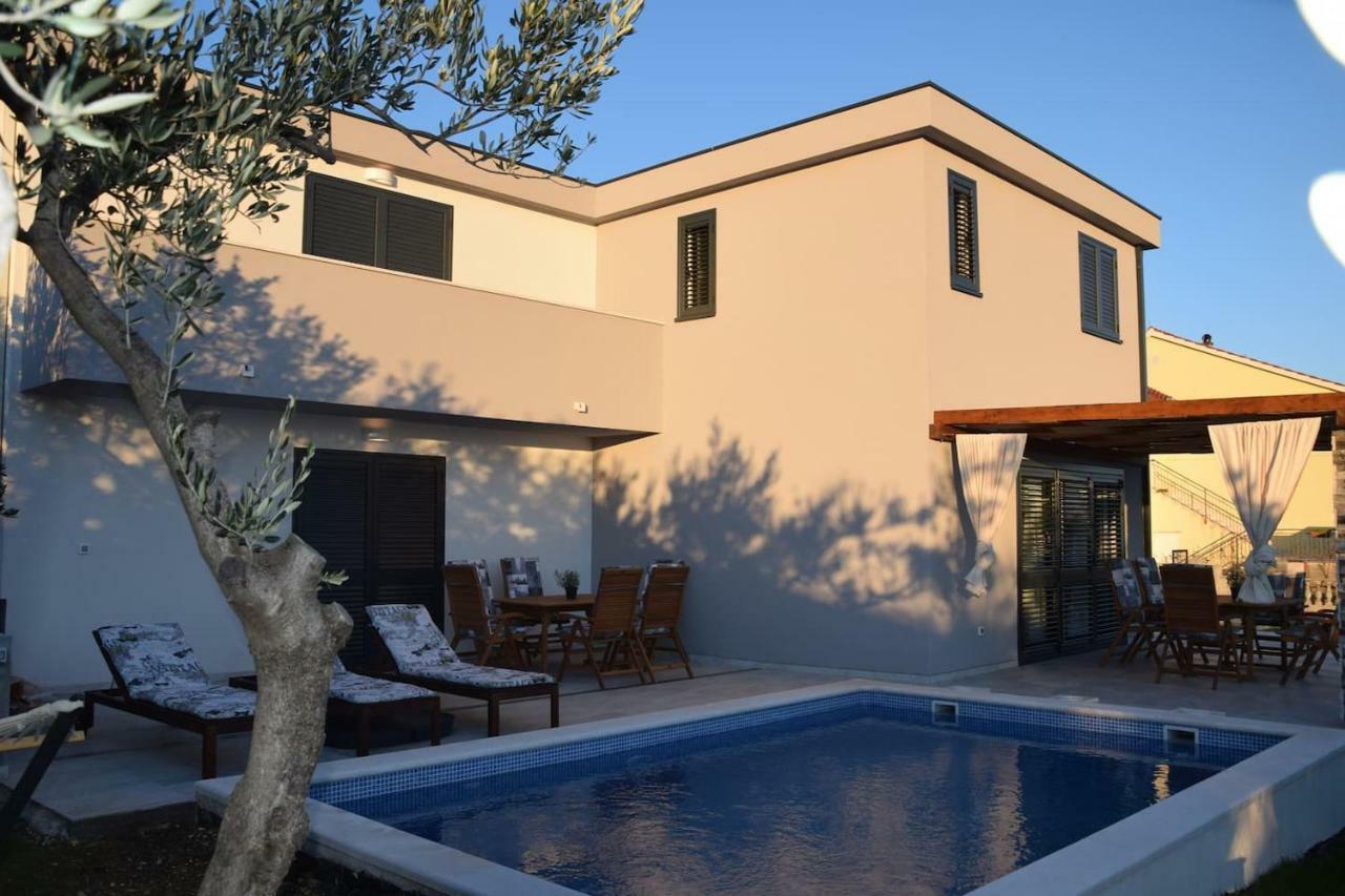 The Globetrotter'S Residence Kastel Novi Luaran gambar