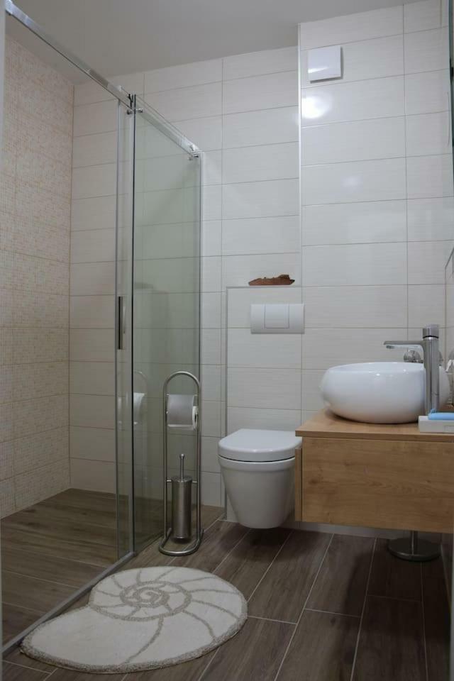 The Globetrotter'S Residence Kastel Novi Luaran gambar
